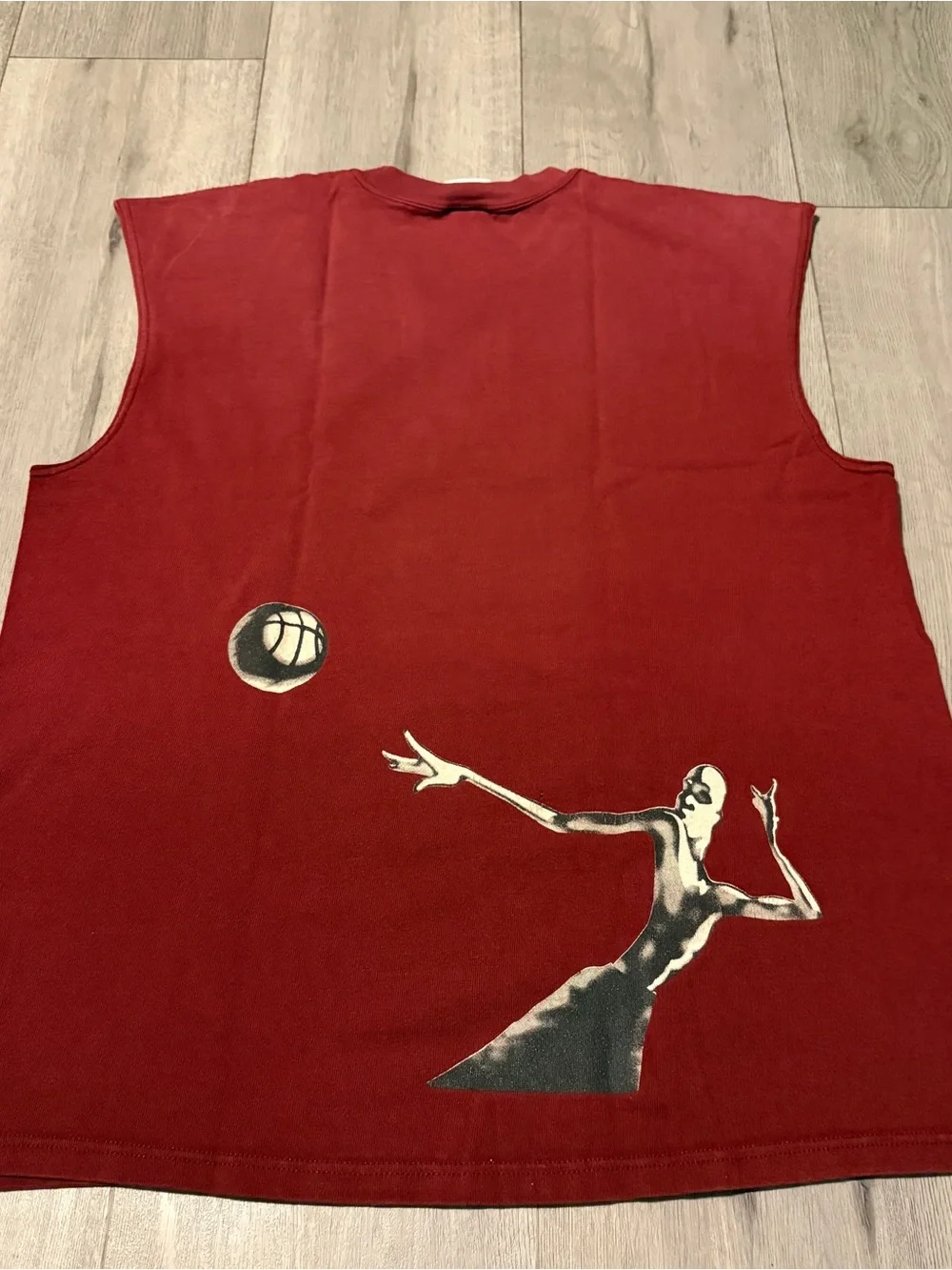 Nike Men’s Red Sleeveless Basketball Tank Top with Graphic